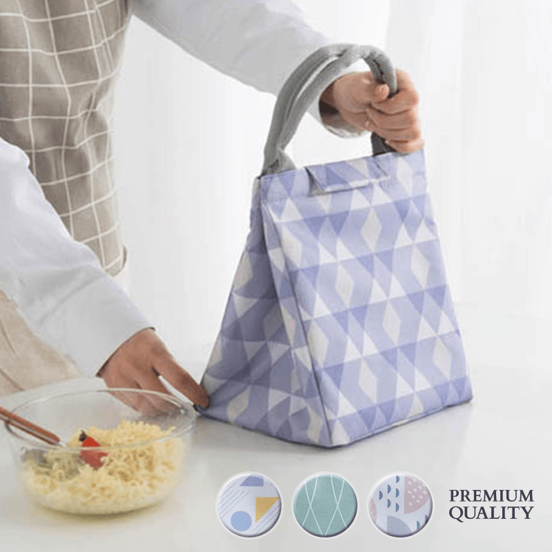 全新風格，款式清新！文青風保溫保冷便當袋，容量加大更立體，環保又時尚！外層防潑水牛津布，內層珍珠棉加鋁膜，更能保溫保冰，實用又方便！改良立體圓提把手提設計，讓您更好提，承重力更佳！現在有簡約4款可以選