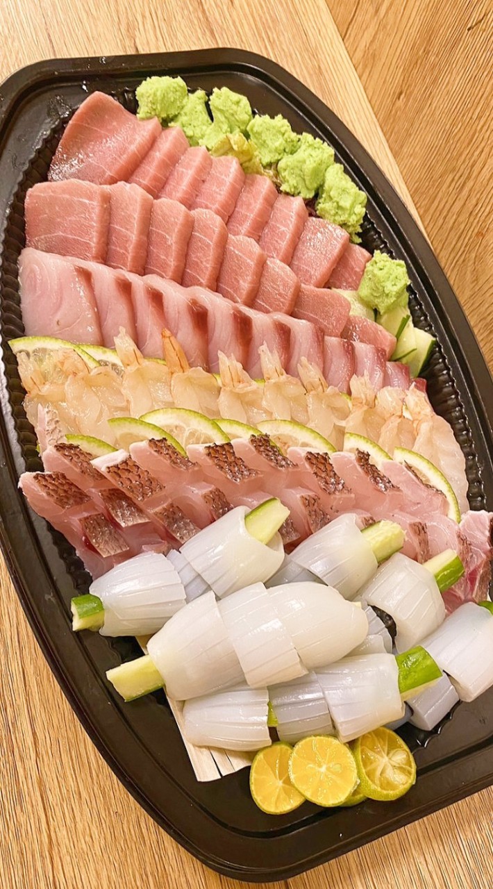 鱻進來日本料理（預訂餐點、訂位，海鮮處理、零售、代烹調）