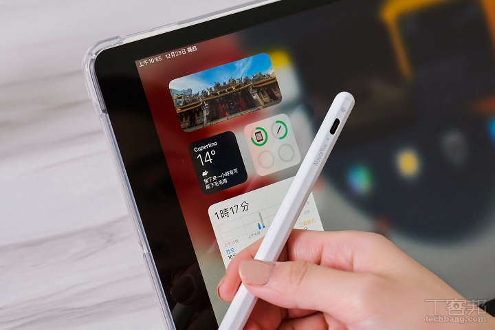 和 iPad 配對之後，還可以直接從小工具裡看到 NovaPlus Pencil A7 的剩餘電量，這可是手寫筆品牌中少數可以和原廠做到相同功能手寫筆。