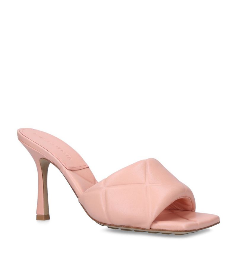 Showcasing the truncated square toes that have defined Bottega Venetas Spring/Summer 2020 offerings,