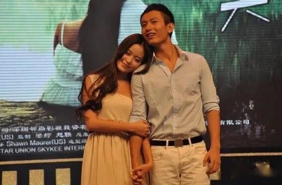 近期爆火男星的青澀舊照！鄧為、成毅風格差異大，陳哲遠、曾舜晞從小顏值就高！