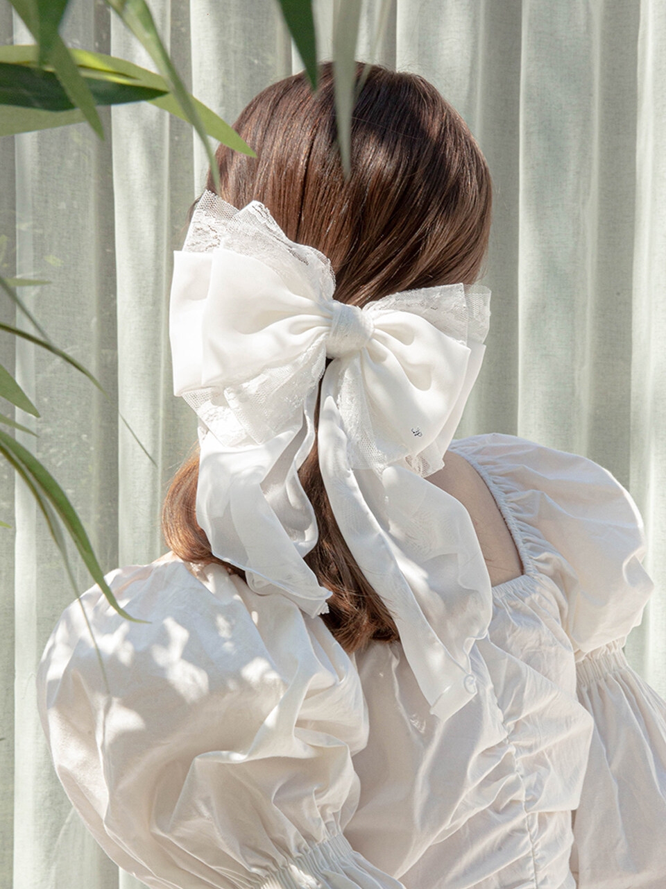 Jean Paul Clarisse Lace Wedding Ribbon Pin