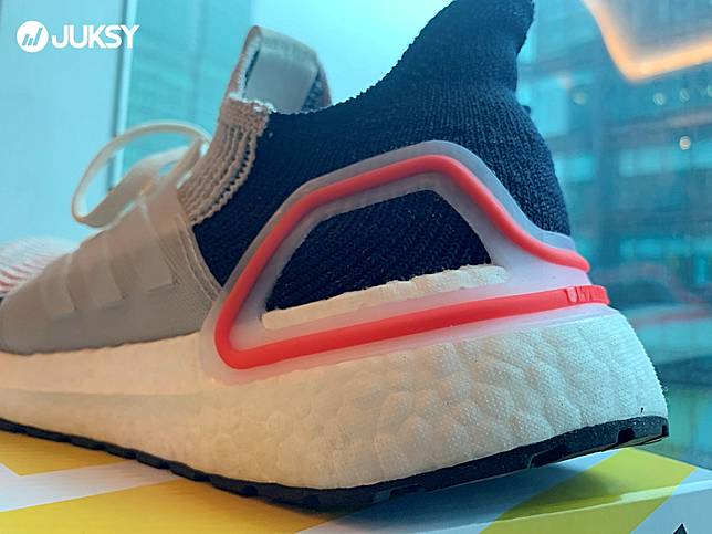 Ultra boost 19 outlet 喔佮副喔?20