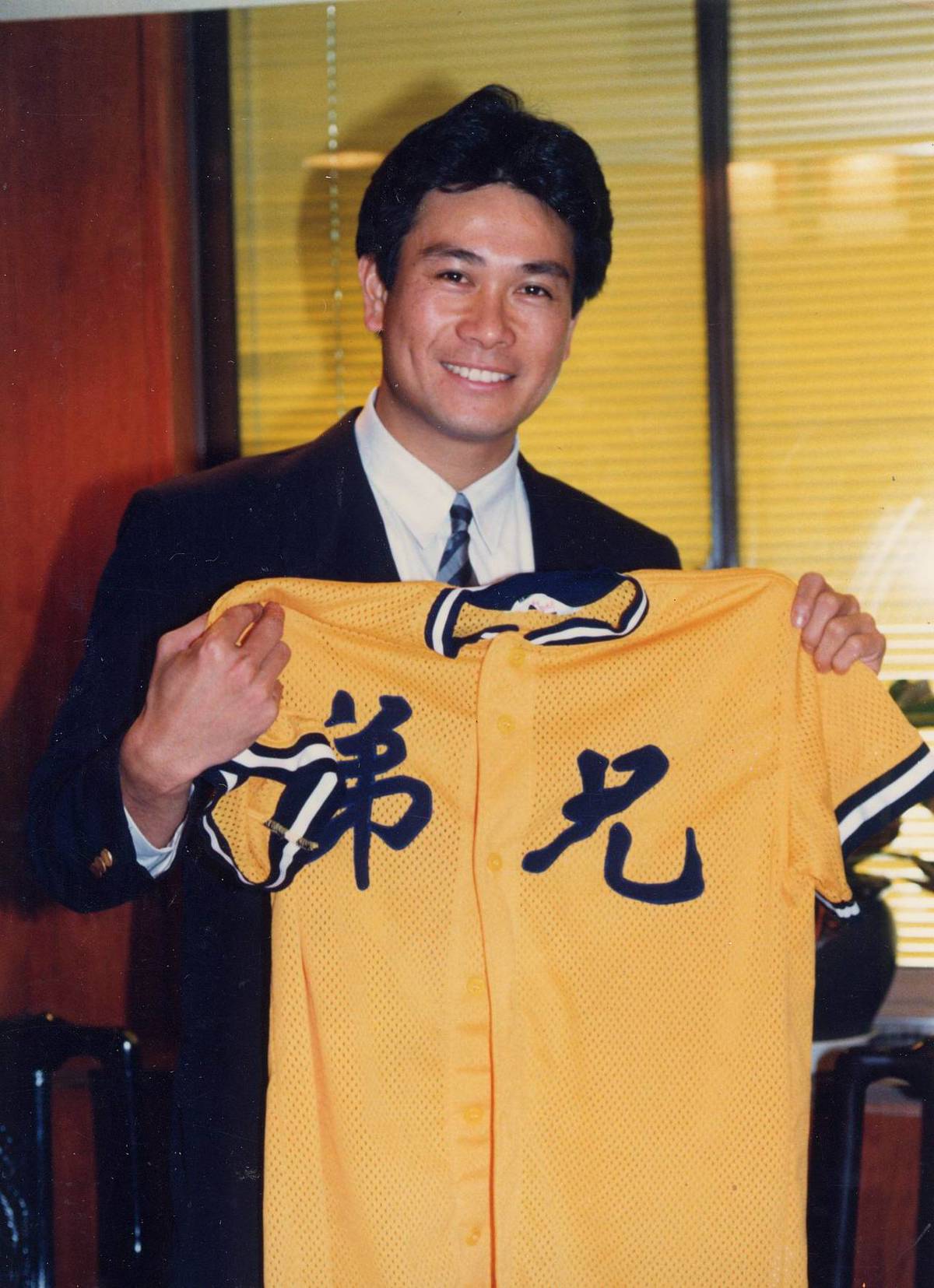 Re: [討論] 部長可以用洋將身分加入中職嗎？