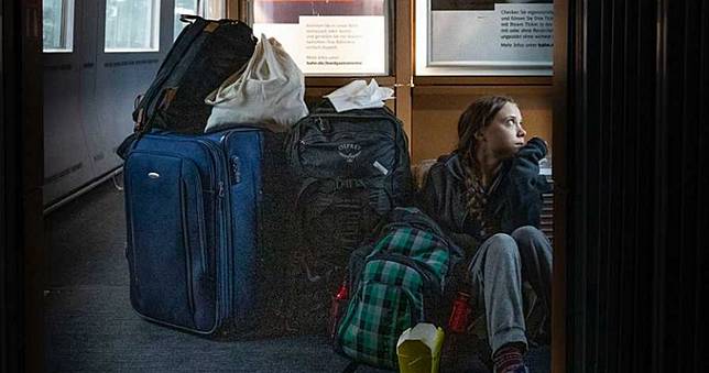 環保少女PO「返家克難照」　德國地鐵：她搭頭等車廂
