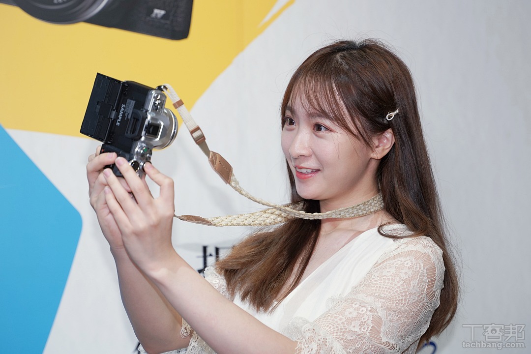 Olympus 入門新機 OM-D E-M10 Mark IV 輕量登場，單機身售價 22,990 元