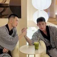 กลุ่มคนเที่ยวซาวน่า