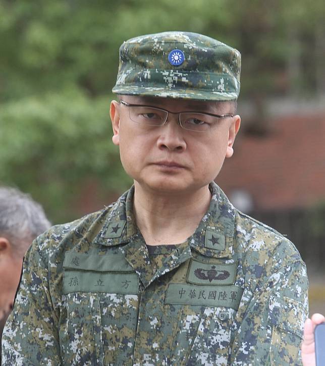 萬一收到大陸發射飛彈警報 民眾該做什麼？國防部發言人提「這選項」 | 中時新聞網 | LINE TODAY