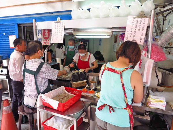 【台北美食】安東街彰化肉圓-超級排隊美食