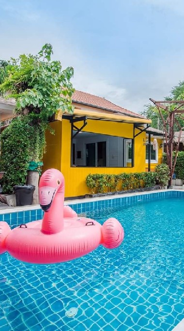 บ้านสามหลังหัวหิน