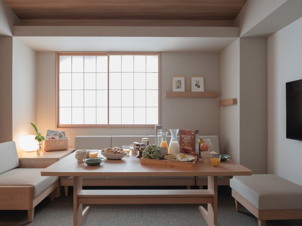 圖1 ：「MIMARU SUITES」寬敞的住宿環境，讓旅人就像在自己家似的舒適自在。（圖片來源：ⒸCOSMOS HOTEL MANAGEMENT CO., LTD.