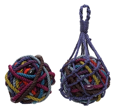 不易鬆、不易斷、彈性強n外型亮眼，是髮圈也是飾品n少髮量、細軟髮質、幼兒也適用