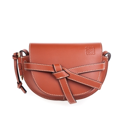 品牌新款Gate系列 馬鞍形的設計 打結的前腰帶蝴蝶結 數量有限售完為止