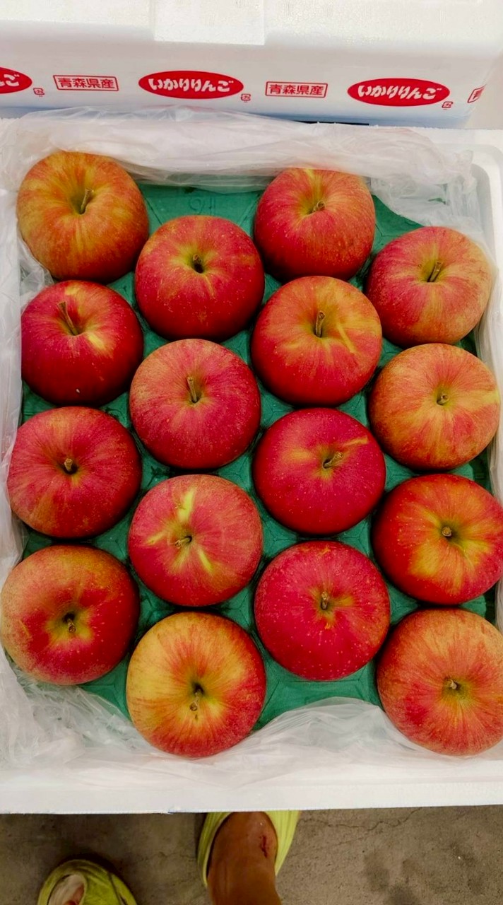 咪咪嚴選進口水果草莓櫻桃麝香葡萄蘋果+和牛+海鮮水產+ㄧ口吃烏魚子烏魚腱海鮮零嘴+伴手禮大禹嶺茶葉