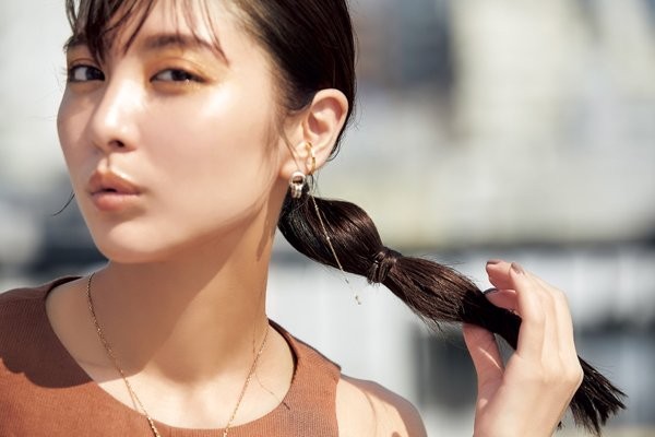 最旬 笹団子ヘア をマスター ゴム3つでできるおしゃれヘアアレンジ