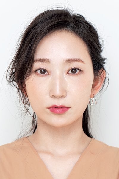 メイクあるある悩み 青みピンクリップを使うと老け バブリーになってしまうのはどうしたらいい 美的news