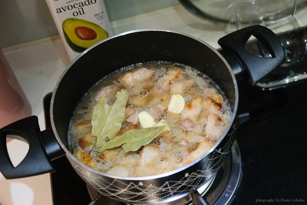 啤酒燉五花, 啤酒燉豬肉, 蜂蜜啤酒, 台啤料理, 蜂蜜啤酒燉豬肉, 滷豬五花, 啤酒食譜, 豬五花料理, 啤酒料理, costco 豬五花