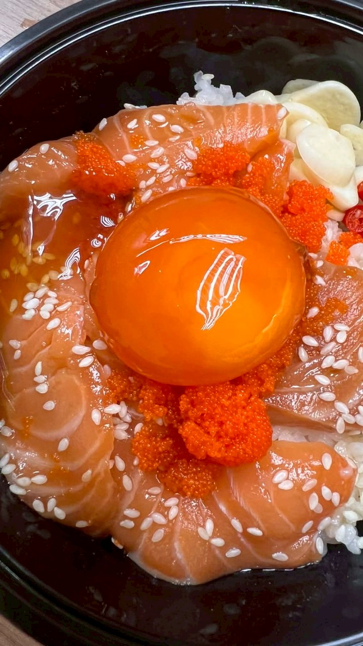 เรื่องแซ๊บแซ่บรอบ มอ.