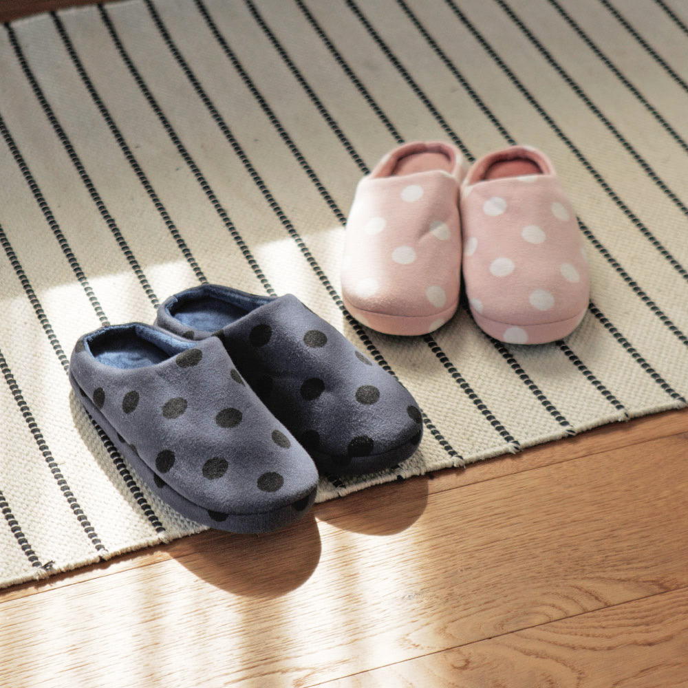 柔軟棉料舒適好穿加厚鞋面材質防滑紋理設計