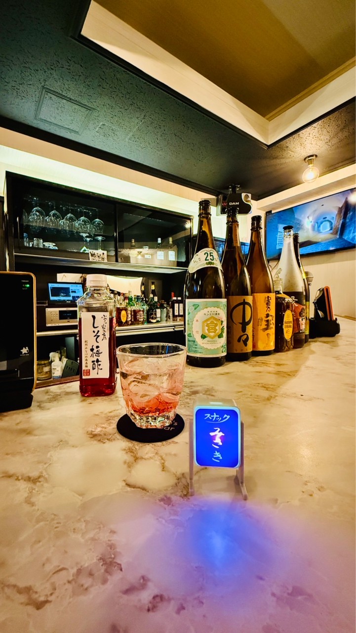 みさきママの木曜昼スナ@麻布十番Charlie's Bar🥂
