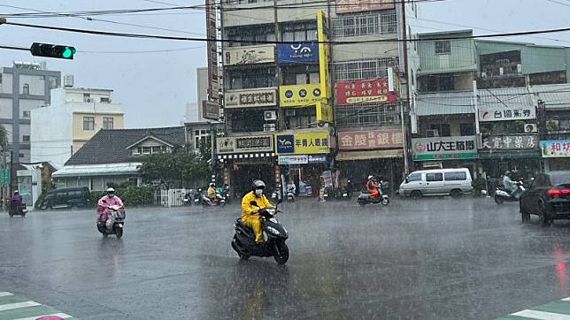 颱風一顆接一顆！大雨還要炸2天 Nownews 今日新聞 Line Today 2890