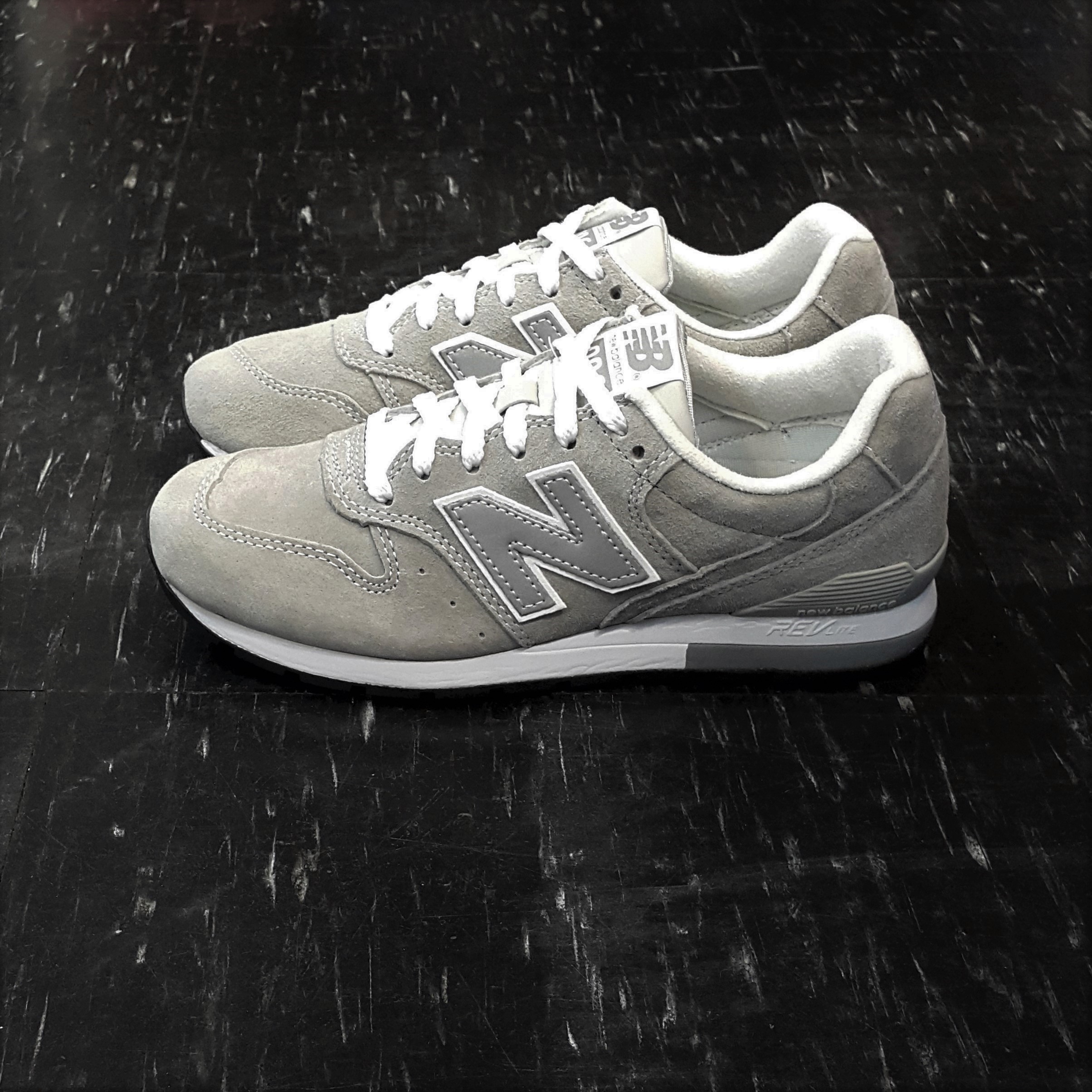 new balance nb 996 MRL996DG 灰色 淺灰色 元祖灰 經典款 麂皮 網布 質感 慢跑鞋