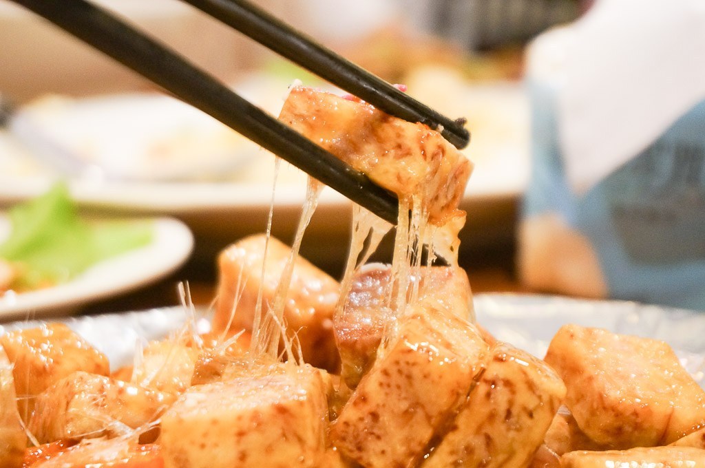 記德海鮮餐廳, 金門美食, 金門海鮮餐廳, 金寧美食, 記德高粱嗆蟹, 鐵板鴕鳥肉, 金門喜相逢