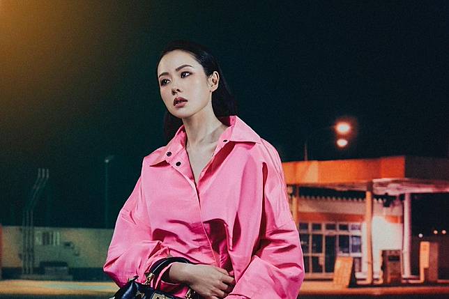 Tampil Elegan Dan Berkelas Son Ye Jin Terpilih Jadi Brand Ambassador Valentino Womantalk Com Line Today