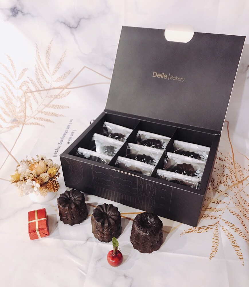 一說到法國波爾多地區自然就會想到紅酒，此外波爾多地區還有一種眾所周知的特產，一種名為可麗露Cannelés的法式甜點。 焦脆外衣一口咬下，層次豐富、口味濃郁。 可麗露又稱作「天使之鈴」，是一道南法鄉村