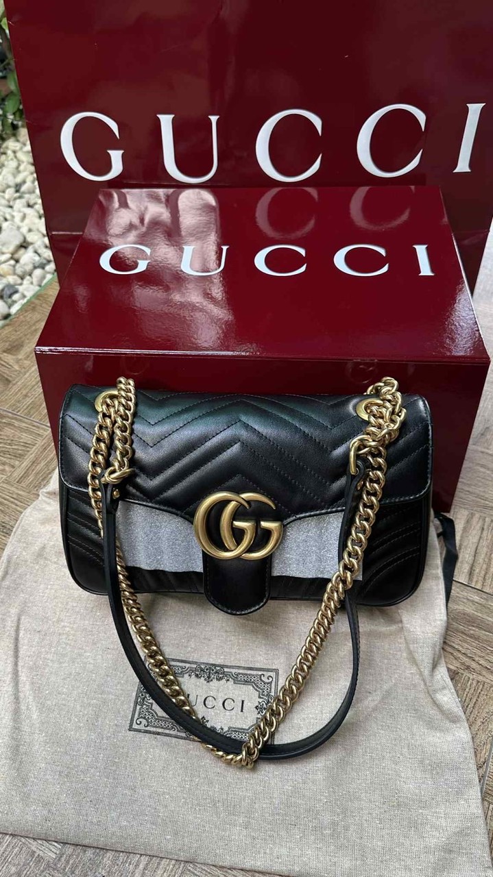 Ploy แบรนด์เนม