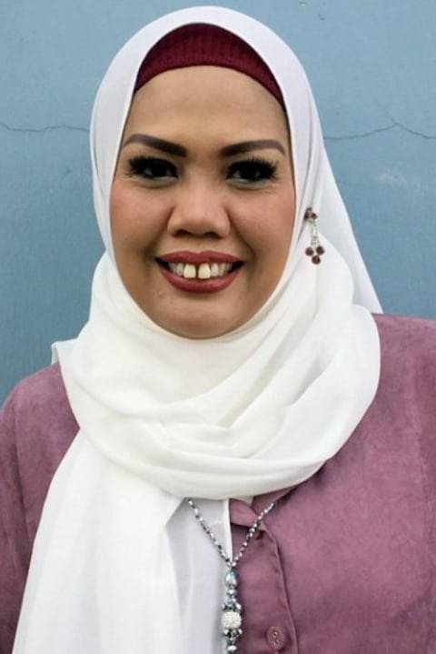 Foto Bareng Pria Bule Ely Sugigi Didoakan Berjodoh Foto Bareng Pria Bule Ely Sugigi Didoakan Berjodoh