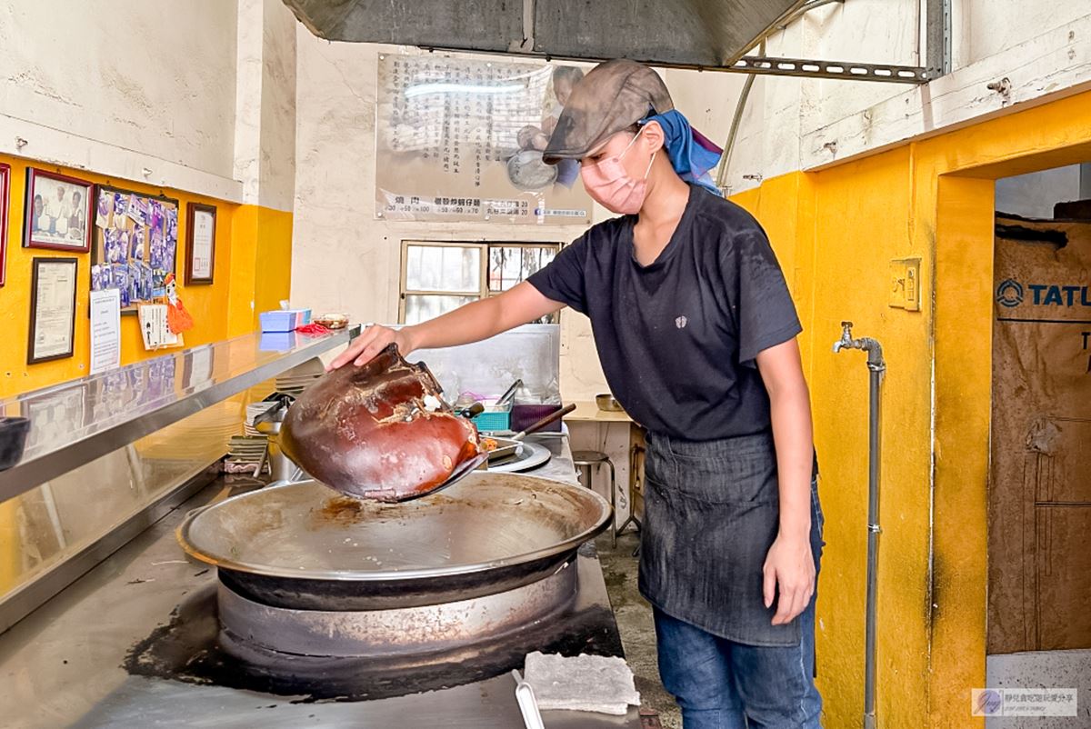 只要50元！全台唯一「活化石炒麵」再不吃就失傳，飽滿鮮蚵＋獨門祕醬超夠味