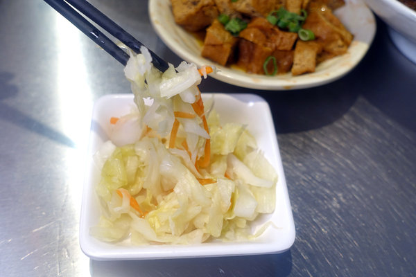 南京復興牛肉麵-神仙牛肉麵+GTD手搖飲，台北中山長春路好吃牛肉麵，台北牛肉麵外送，牛肉、麵條、湯頭都好吃的中山區牛肉麵(含神仙牛肉麵菜單)