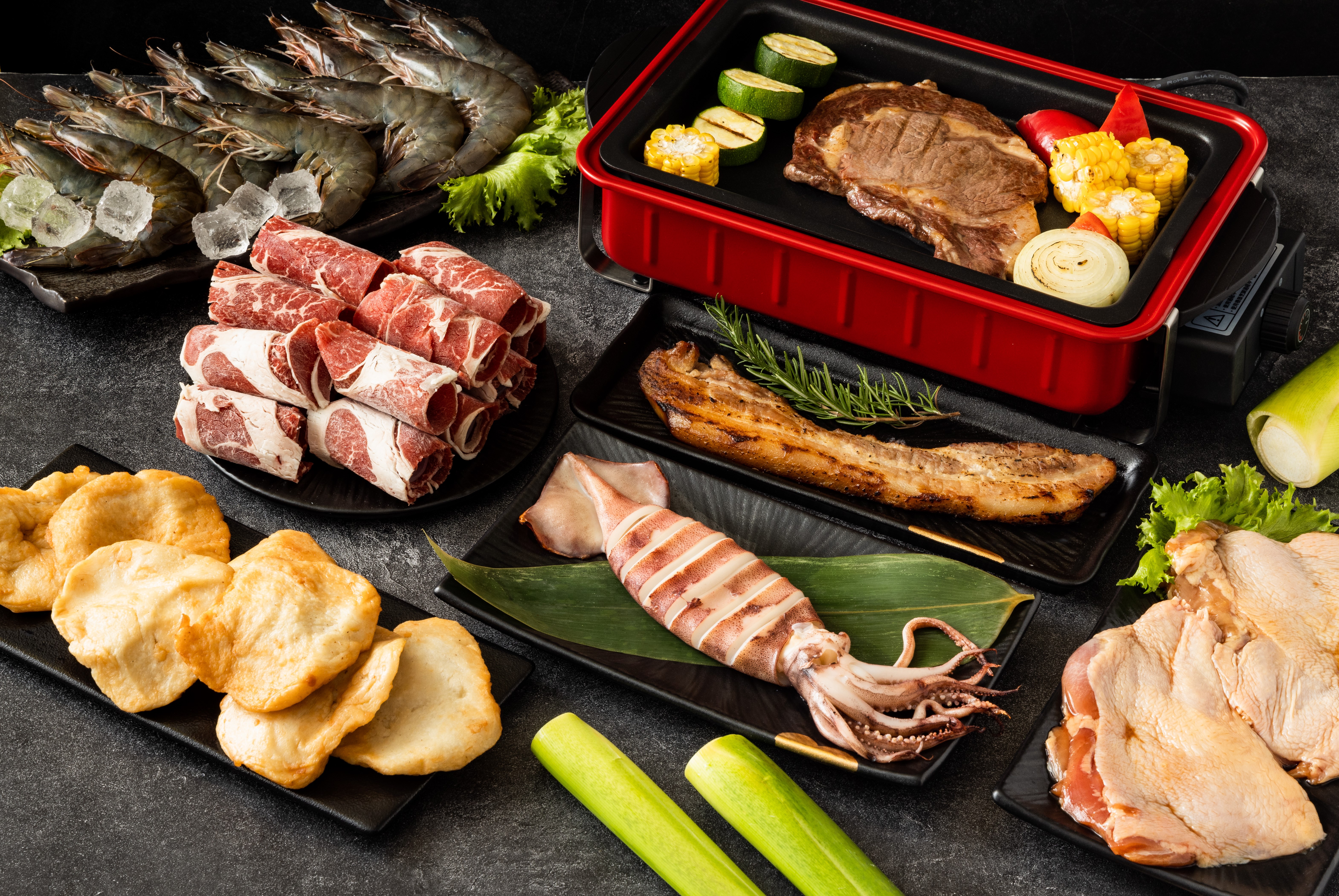 圖片提供/日本定食類連鎖餐廳品牌「大戶屋」，推出在餐廳也能享受人氣的大戶屋炭烤料理；更首次推出獨家特惠烤肉組，搶攻宅家烤肉商機。(圖片提供/大戶屋)