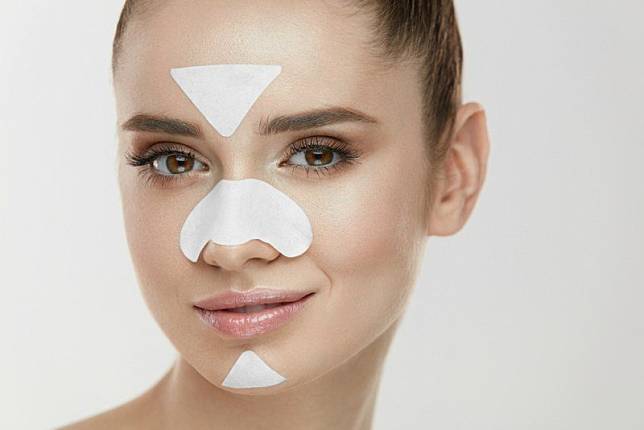 Tidak Boleh Asal Pakai, Ini Cara Tepat Menggunakan Pore Strip untuk Angkat Komedo!