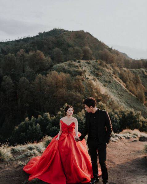 Foto Prewedding Fendy Chow Stella yang Romantis dan Foto Prewedding Fendy Chow Stella yang Romantis dan