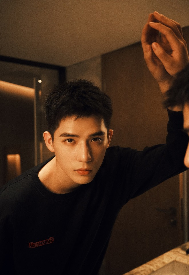 熱播甜寵劇古裝男神5：王安宇 飾演《女世子》王仲鈺