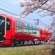 搭乘豪華觀光列車「雪月花」漫遊新瀉，一邊品嚐美食一邊欣賞極美自然景致~