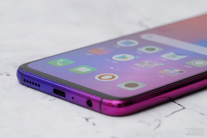 OPPO R17 開箱動手玩，跑分、拍照、續航力表現全都測