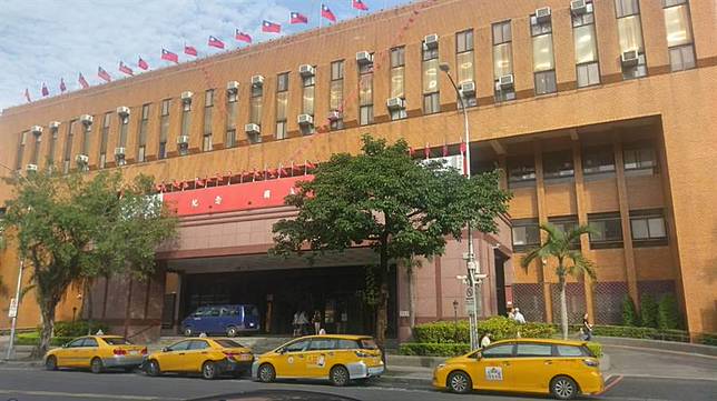 被爆料對女友軟禁嘿咻當「性奴」 台大生獲不起訴