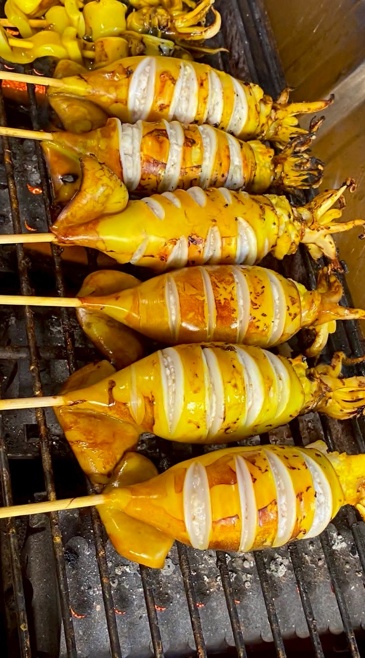 หมึกย่าง กุ้งย่างหลังมอ