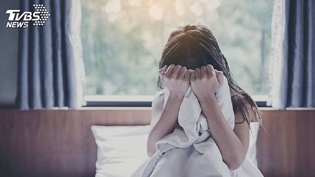 一名男子以「驅鬼排毒」為由誘騙女同事發生關係。(示意圖／TVBS)