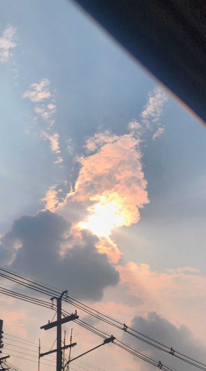 เเชร์เพลงเเละถ่ายภาพ💜💙💚💛🧡❤️