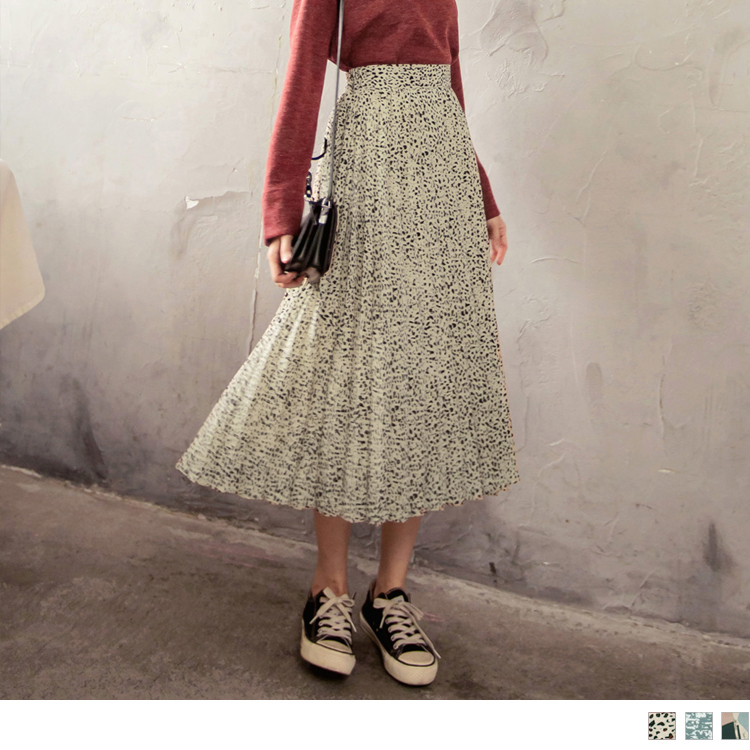 修身滿版印花後鬆緊百褶長裙