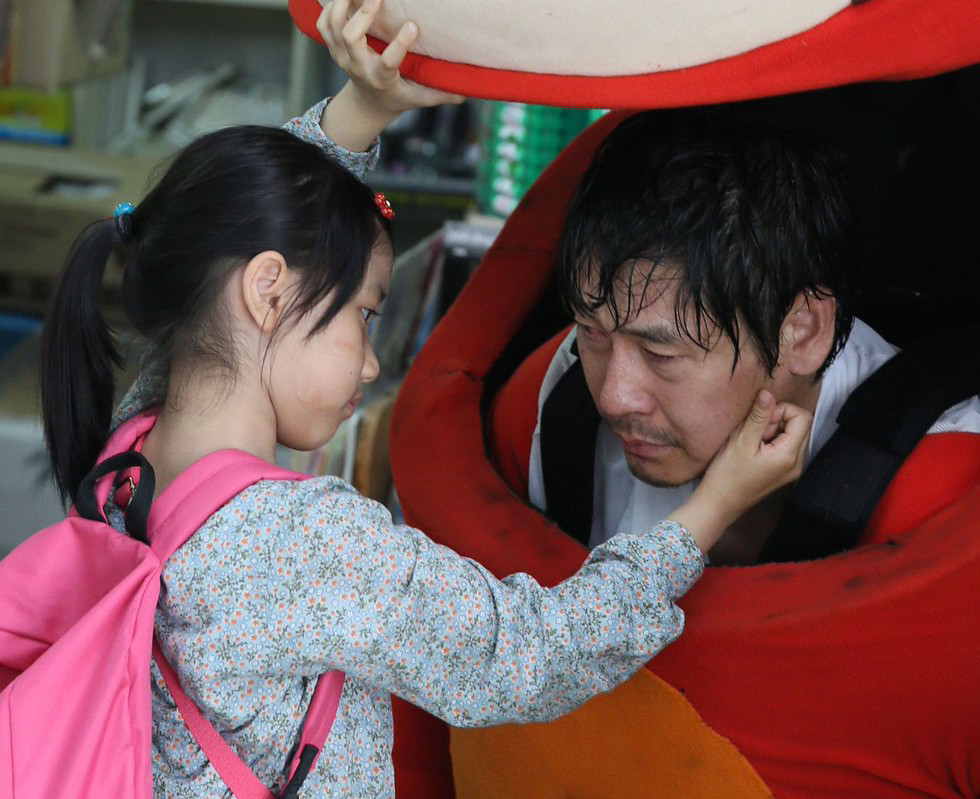 《屍速列車2：感染半島》李蕊作品回顧：7歲出演電影《素媛》，感動無數觀眾