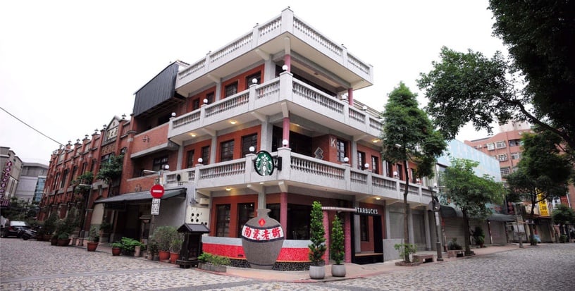 全台30間星巴克特色門市盤點！星巴克不只進駐古宅，鐘樓門市、貨櫃屋門市也超美超好拍