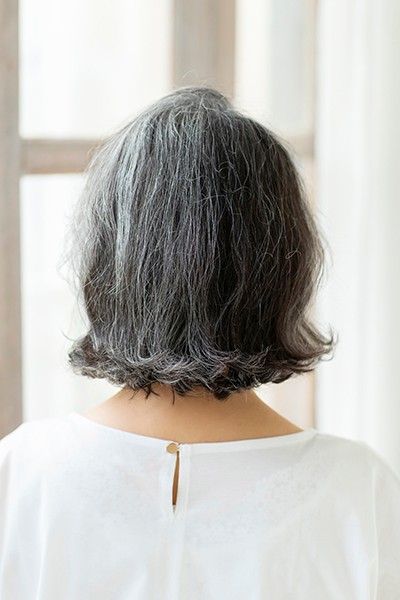 40代から70代まで グレイヘアスタイルカタログ