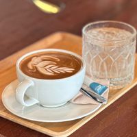 แพรรี่ คาเฟ่หนุ่มโรงหมี่
