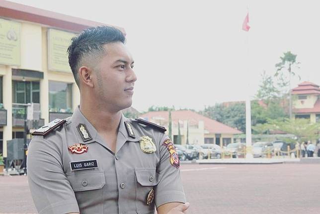 Tebak, Siapa Nama Polisi Tampan Ini? Dulunya Artis Lho