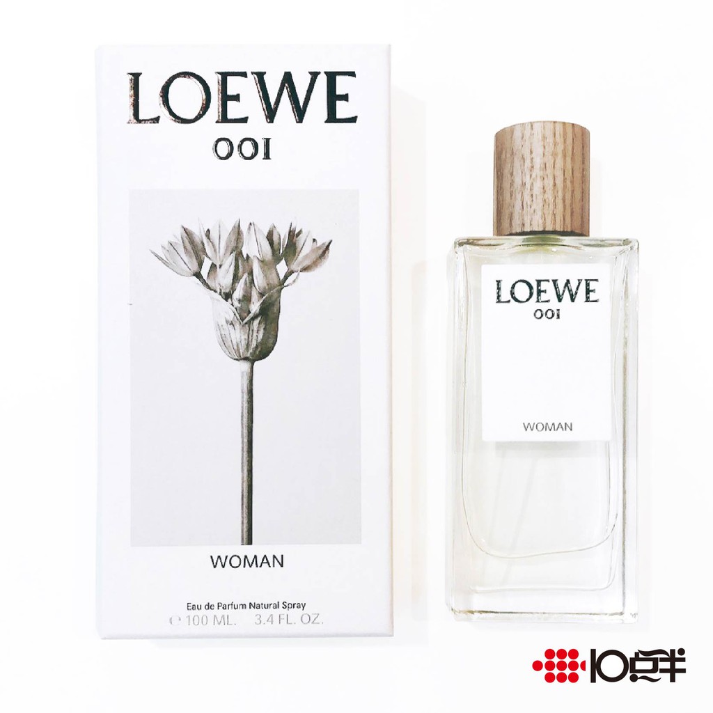 現代韓系的女子們特愛這種優雅簡約設計風格，光是在家中擺飾也非常加分，盒身印有已故德國攝影師Karl Blossfeldt的植物攝影作品，在鏡頭下的自然美態呼應了品牌的格調。香調：東方花香調前調：佛手柑